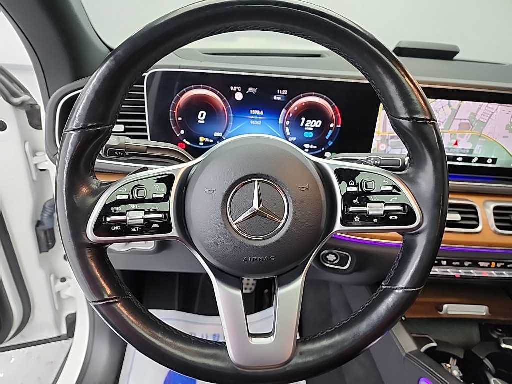 벤츠 GLE클래스(4세대) GLE 350e 4매틱 쿠페 - 이미지 2