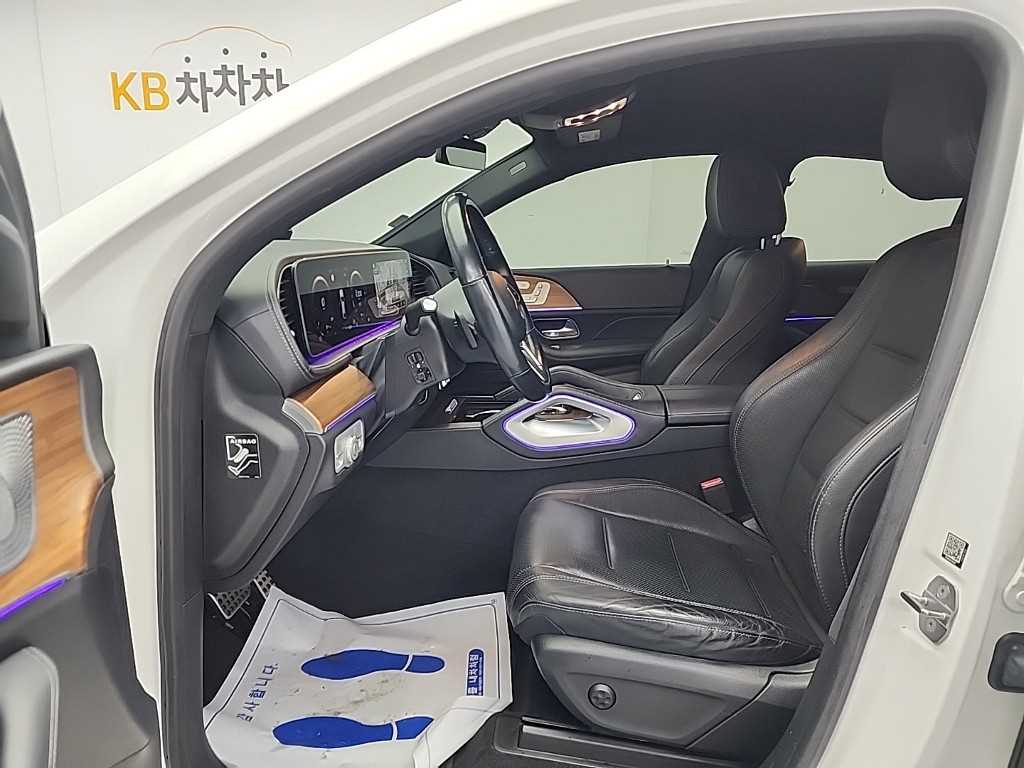 벤츠 GLE클래스(4세대) GLE 350e 4매틱 쿠페 - 이미지 16
