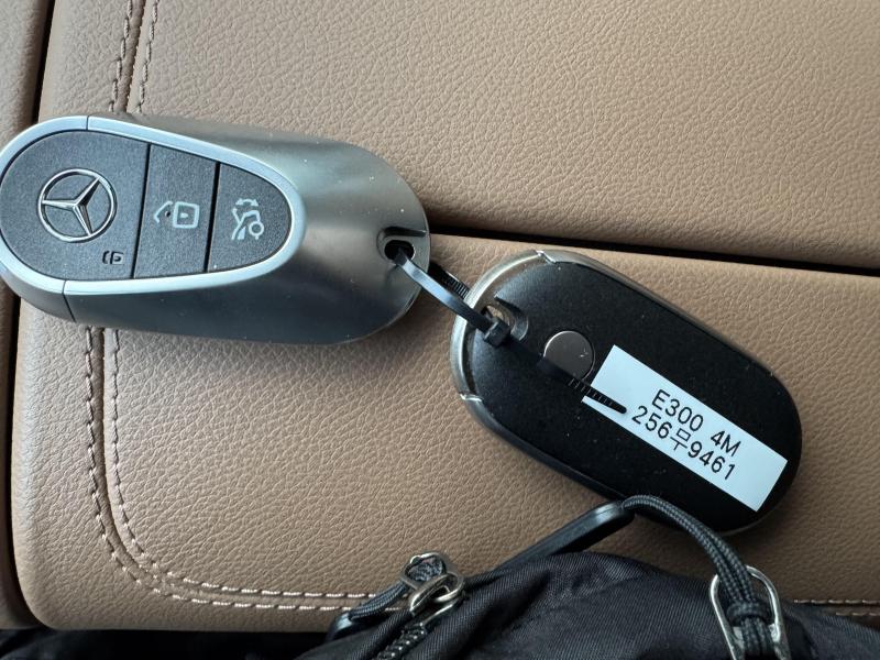 벤츠 E클래스(6세대) E300 4매틱 익스클루시브 - 이미지 6