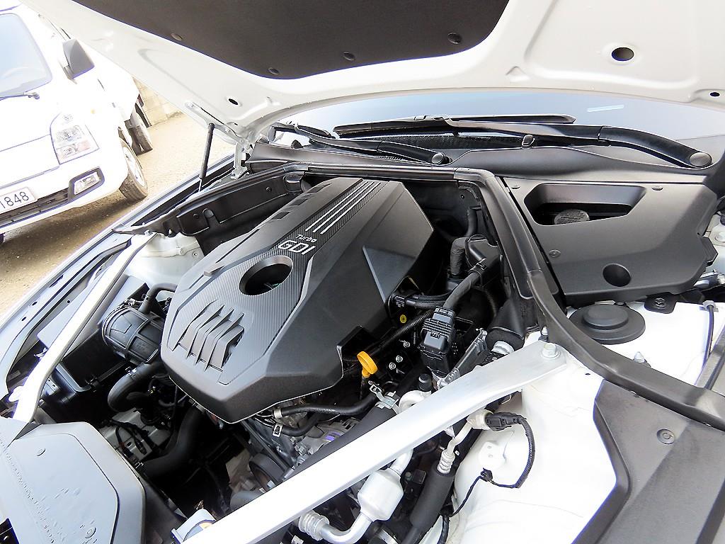 제네시스 더 뉴G70 가솔린 2.0T 2WD 스포츠 패키지 - 이미지 17