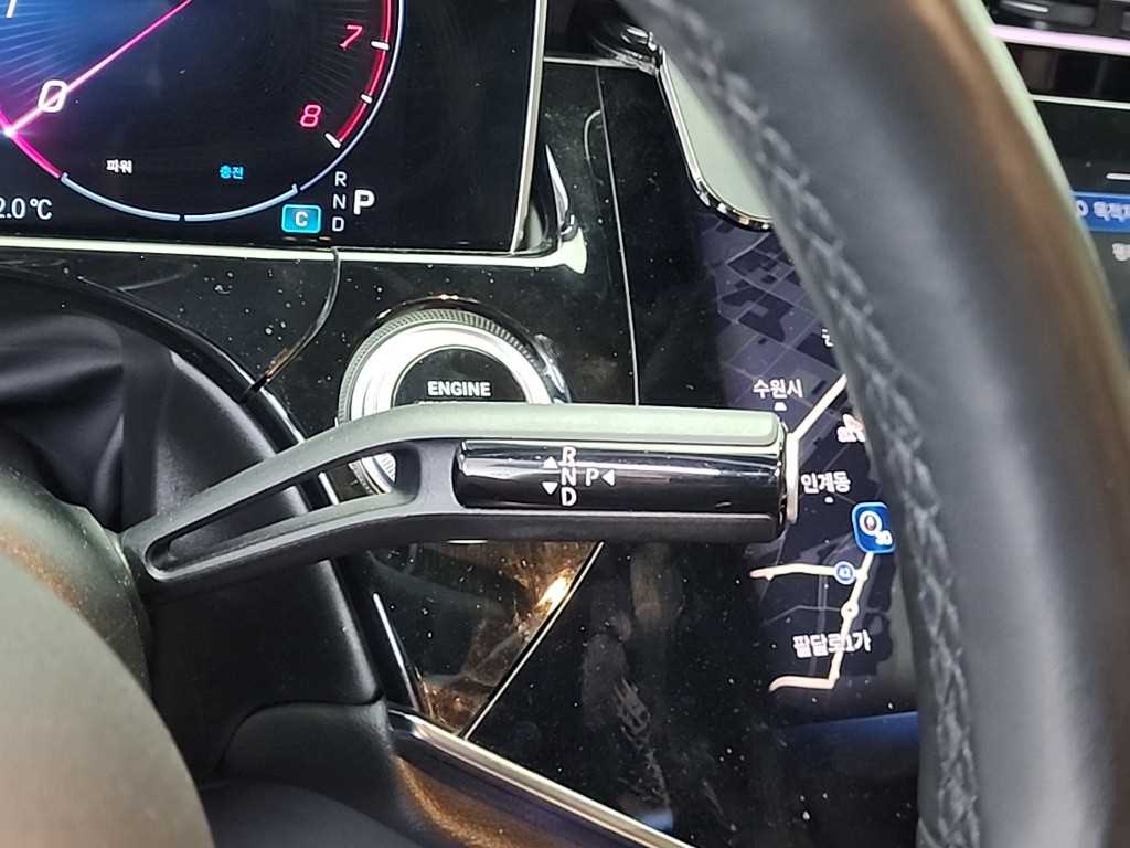 벤츠 E클래스(6세대) E300 4매틱 AMG 라인 - 이미지 10