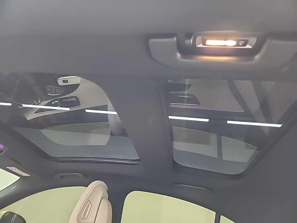 벤츠 E클래스(6세대) E300 4매틱 AMG 라인 - 이미지 16