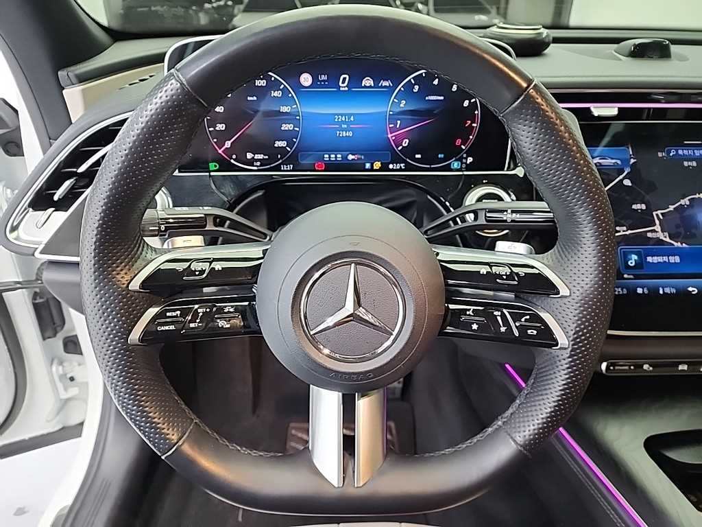 벤츠 E클래스(6세대) E300 4매틱 AMG 라인 - 이미지 17