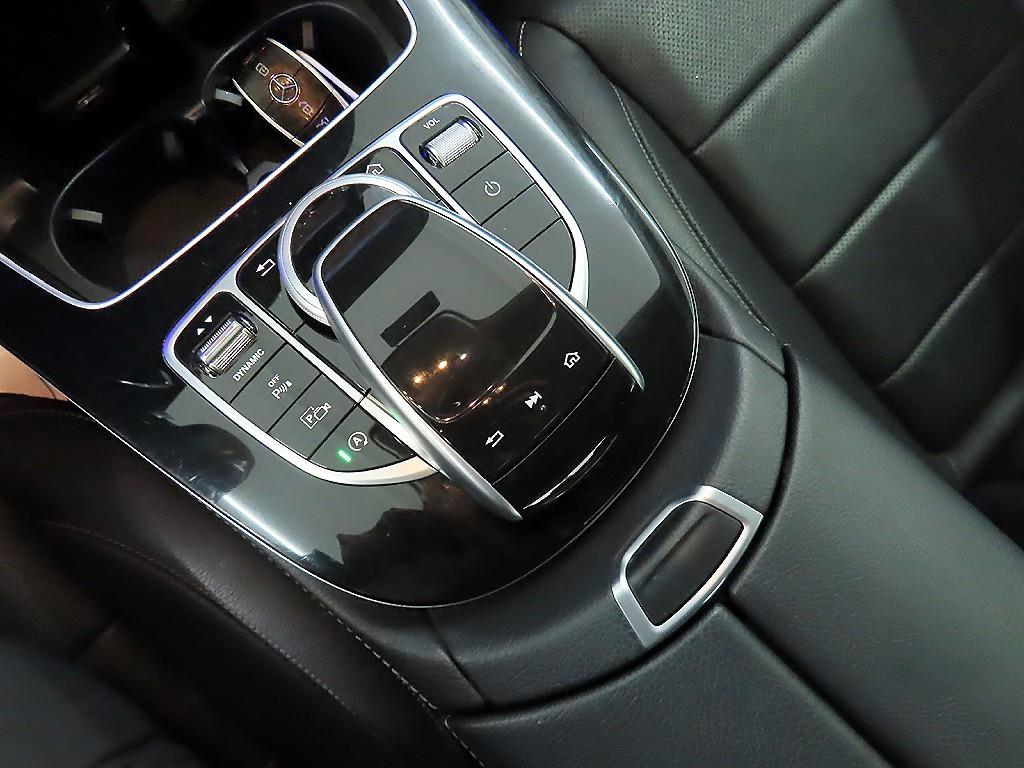 벤츠 E클래스(5세대) E300 아방가르드 나이트팩 - 이미지 18