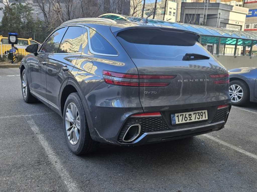 제네시스 GV70 2.5T 2WD 기본형 - 이미지 14