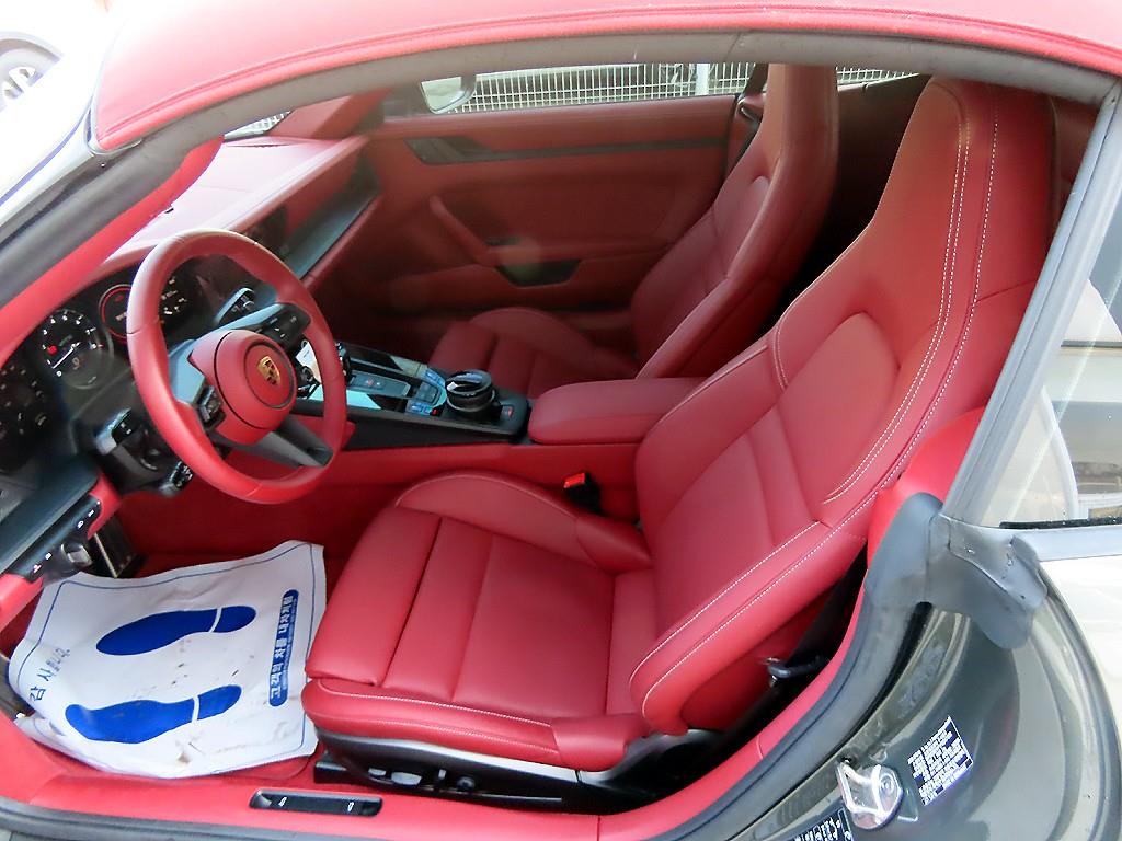 포르쉐 911(992) 카레라 4 카브리올레 GTS - 이미지 4