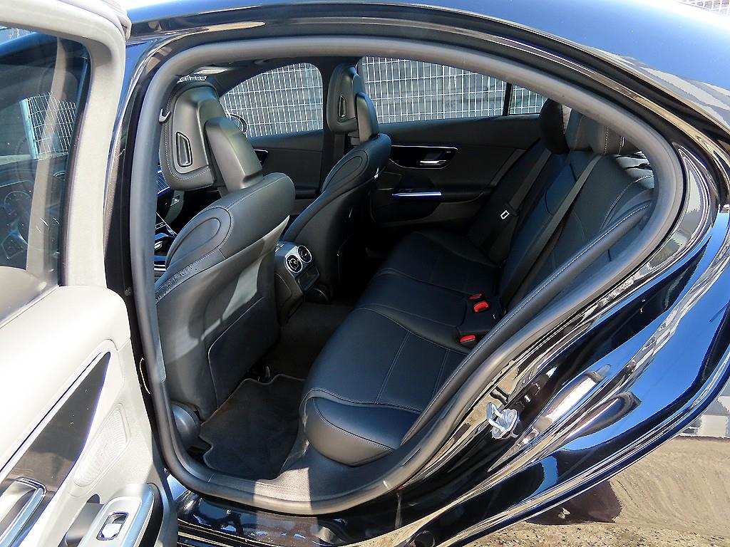 벤츠 C클래스(5세대) C200 아방가르드 - 이미지 10