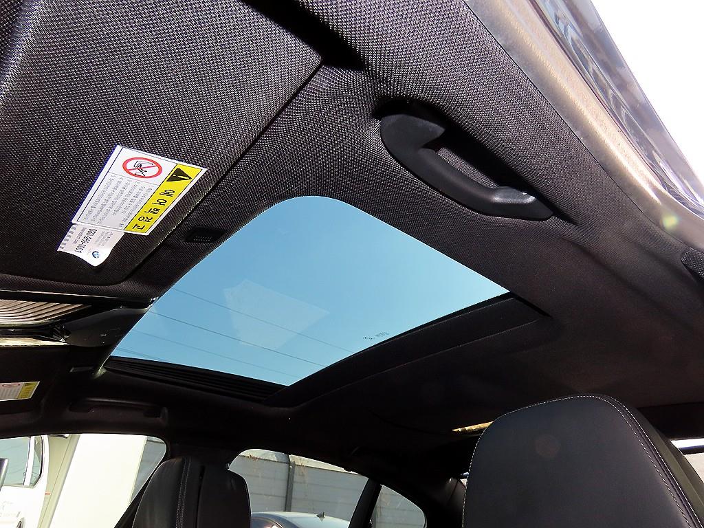 BMW 5시리즈(7세대) 520d M스포츠팩 플러스 - 이미지 18