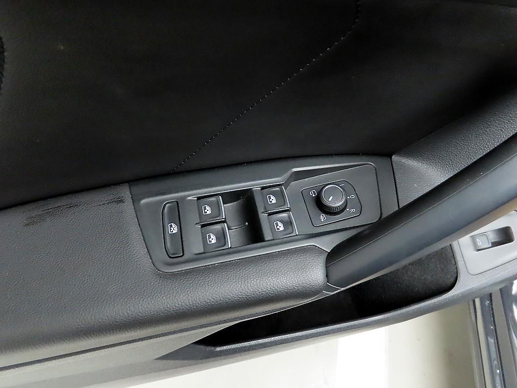 폭스바겐 티구안(2세대) 2.0 TDI 프레스티지 - 이미지 11