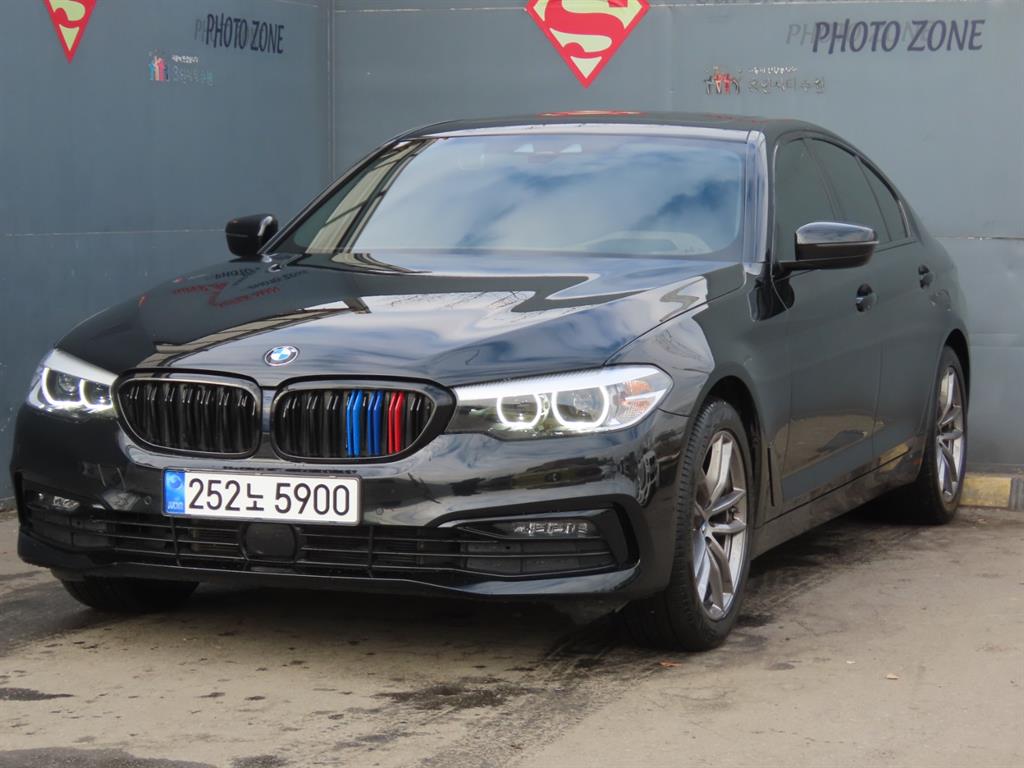 BMW 5시리즈(7세대) 520i 럭셔리