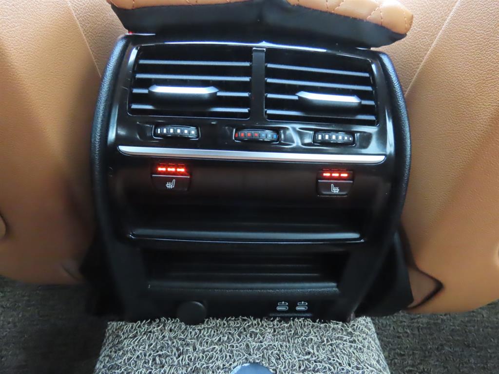 BMW 5시리즈(7세대) 520i 럭셔리 - 이미지 17