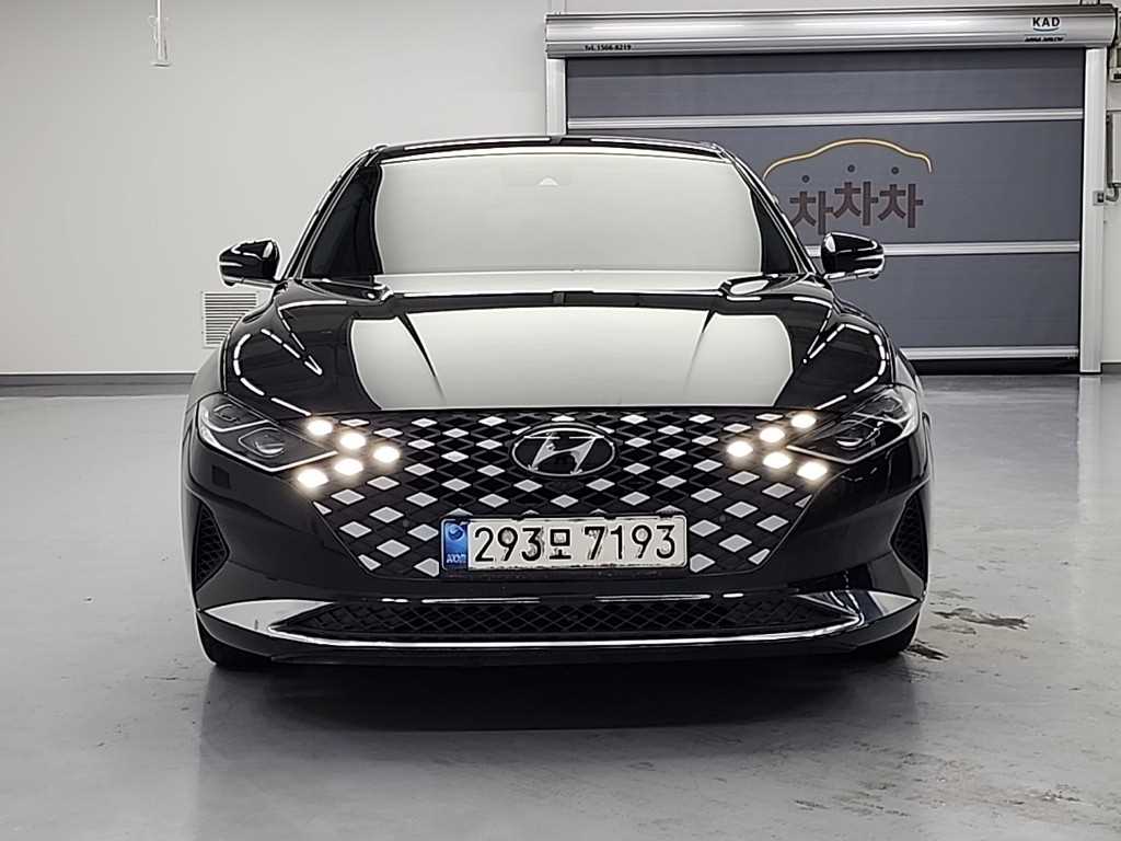 현대 더 뉴그랜저IG 하이브리드 2.4 HEV 프리미엄 초이스