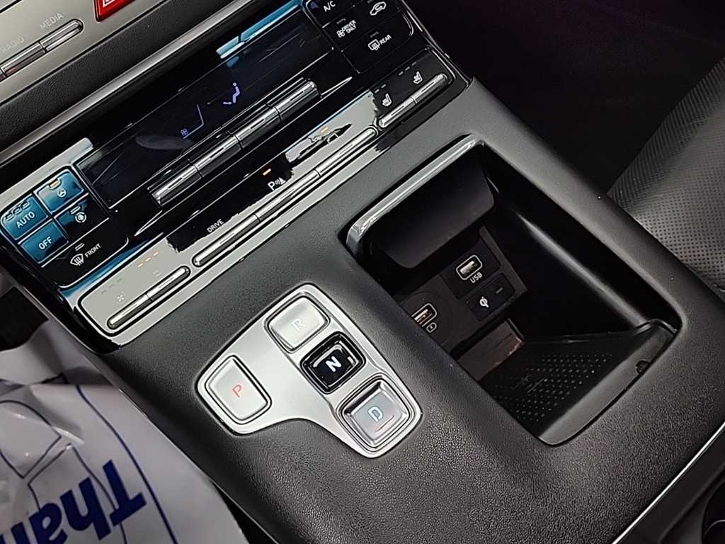 현대 더 뉴그랜저IG 하이브리드 2.4 HEV 프리미엄 초이스 - 이미지 4