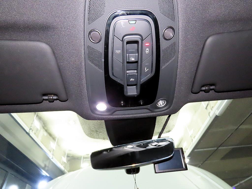 아우디 Q5(2세대) 40 TDI 콰트로 스포트백 프리미엄 - 이미지 12