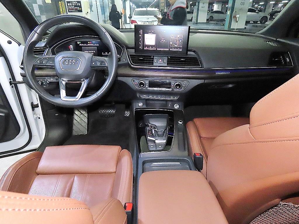 아우디 Q5(2세대) 40 TDI 콰트로 스포트백 프리미엄 - 이미지 15