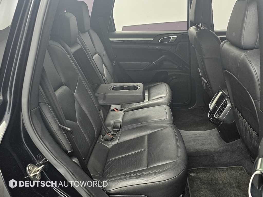 포르쉐 카이엔(2세대) 디젤 3.0 - 이미지 19