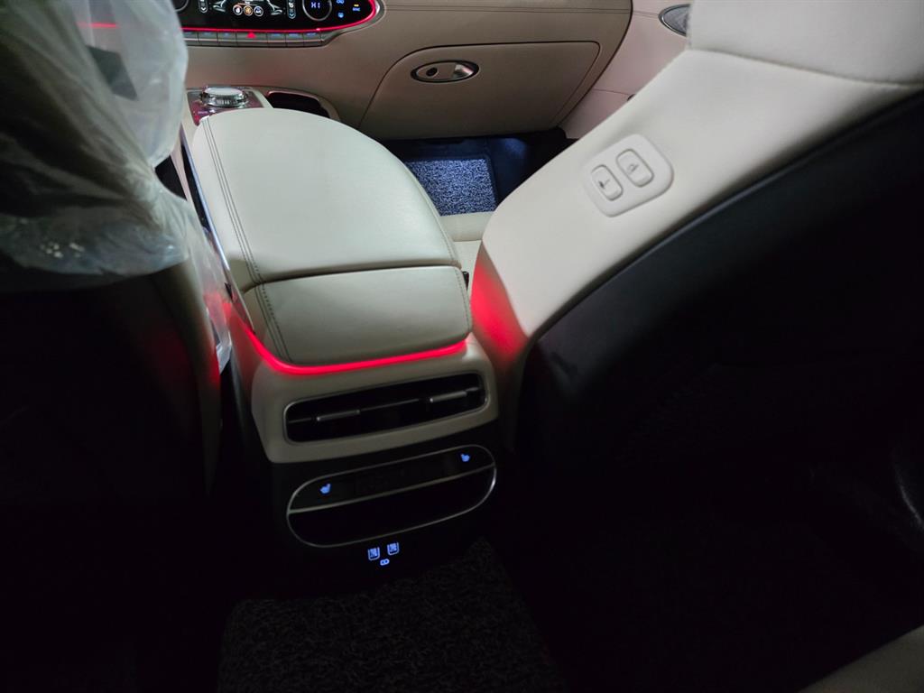 제네시스 GV70 2.5T AWD 기본형 - 이미지 13