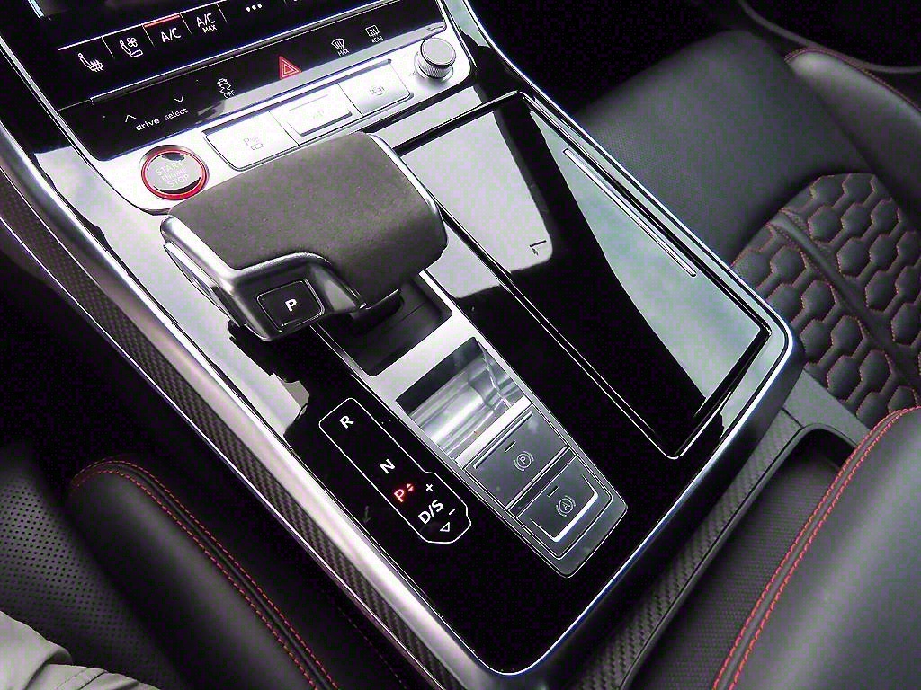 아우디 RS Q8 4.0 TFSI 콰트로 - 이미지 12