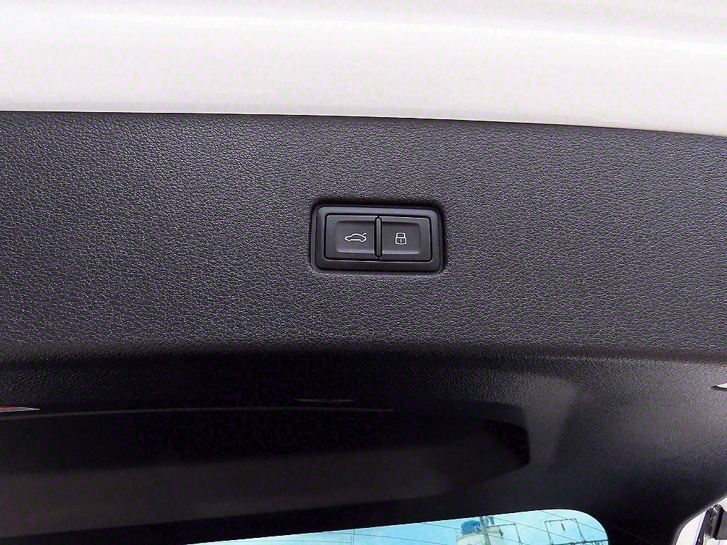 아우디 RS Q8 4.0 TFSI 콰트로 - 이미지 14