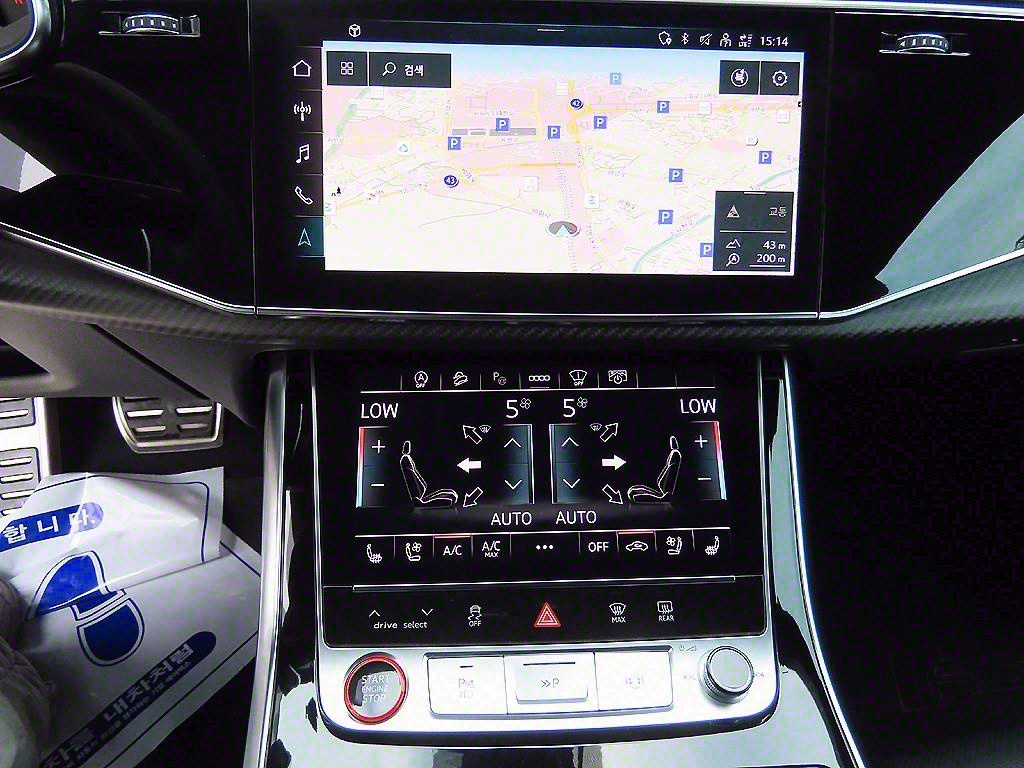 아우디 RS Q8 4.0 TFSI 콰트로 - 이미지 2