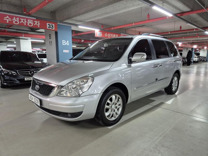 기아 카니발 R 9인승 디젤 GLX 최고급형 - 이미지 10