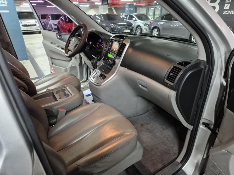 기아 카니발 R 9인승 디젤 GLX 최고급형 - 이미지 8