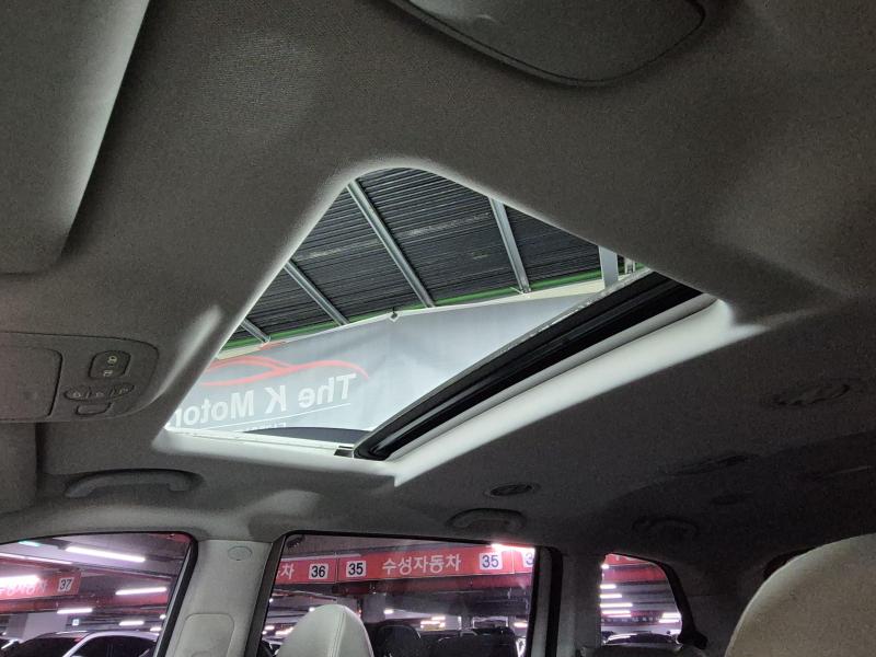 기아 카니발 R 9인승 디젤 GLX 최고급형 - 이미지 16