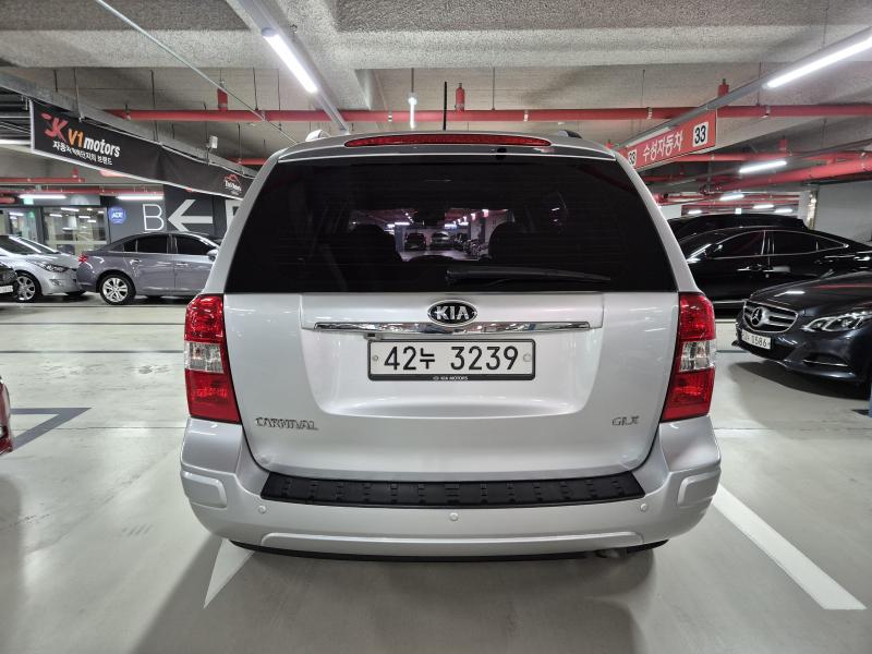 기아 카니발 R 9인승 디젤 GLX 최고급형 - 이미지 3