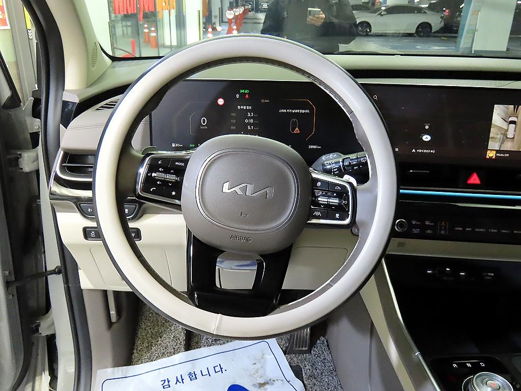 기아 더 뉴카니발(KA4) 9인승 가솔린 시그니처 그래비티