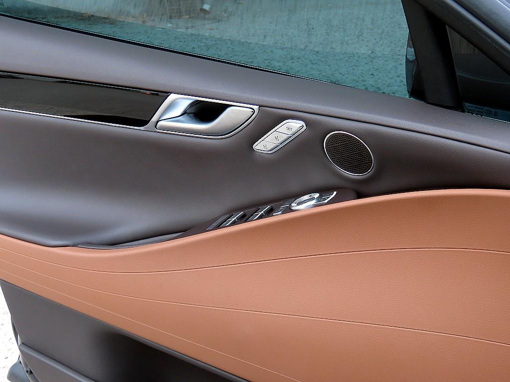 제네시스 더 올뉴G80 가솔린 2.5 AWD 기본형 - 이미지 8