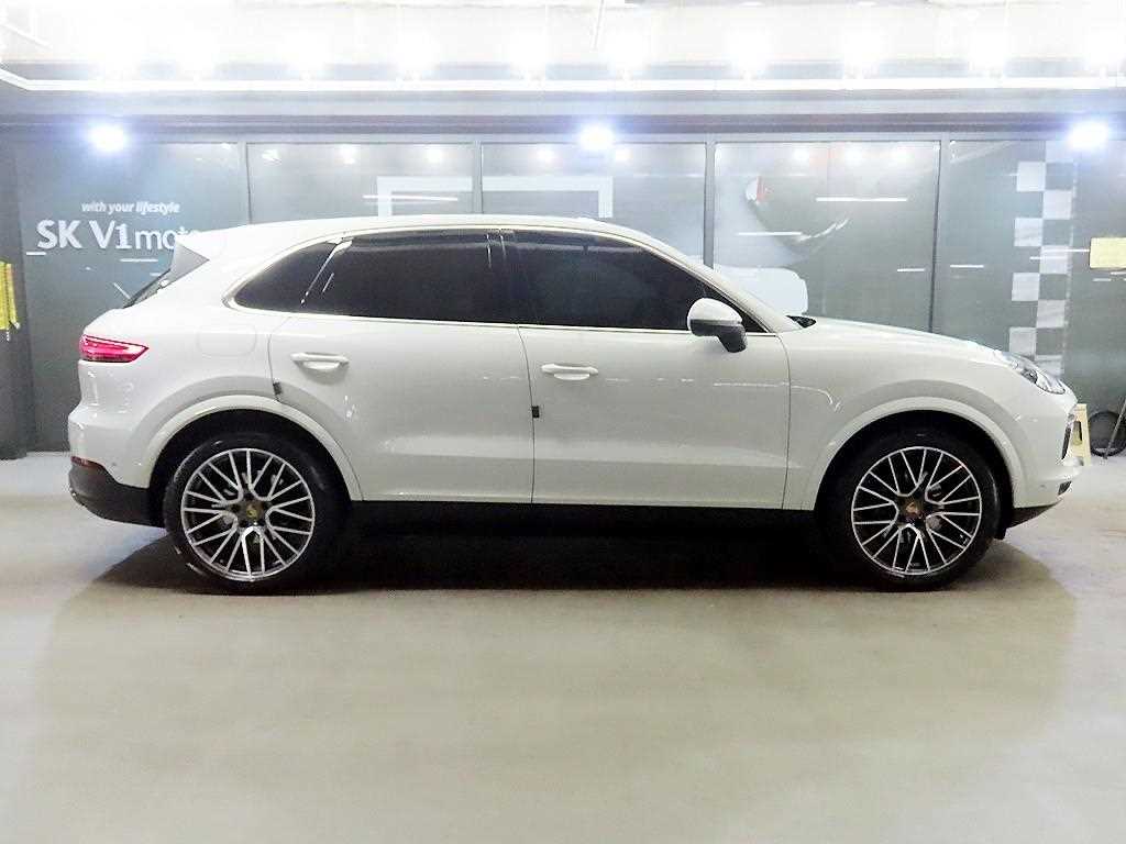 포르쉐 카이엔(3세대) 3.0 V6 - 이미지 10