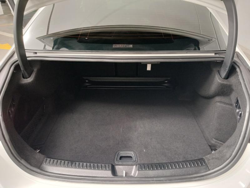 벤츠 E클래스(6세대) E300 4매틱 AMG 라인 - 이미지 2