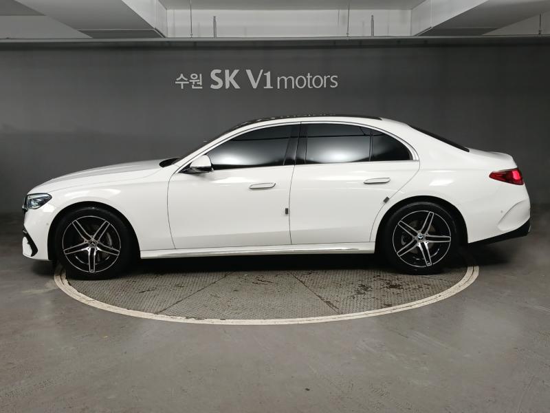 벤츠 E클래스(6세대) E300 4매틱 AMG 라인 - 이미지 12