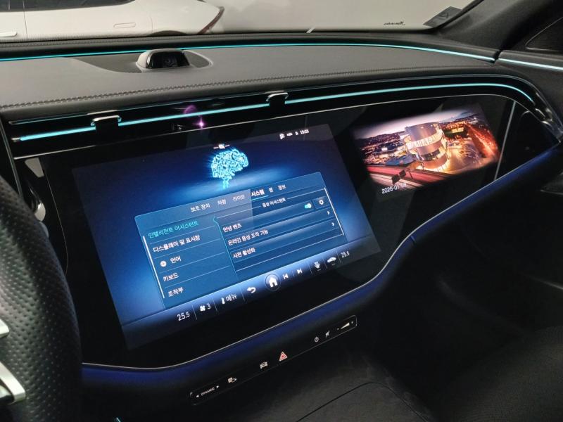 벤츠 E클래스(6세대) E300 4매틱 AMG 라인 - 이미지 15