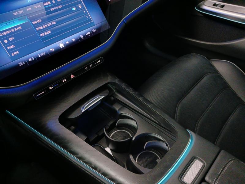 벤츠 E클래스(6세대) E300 4매틱 AMG 라인 - 이미지 20