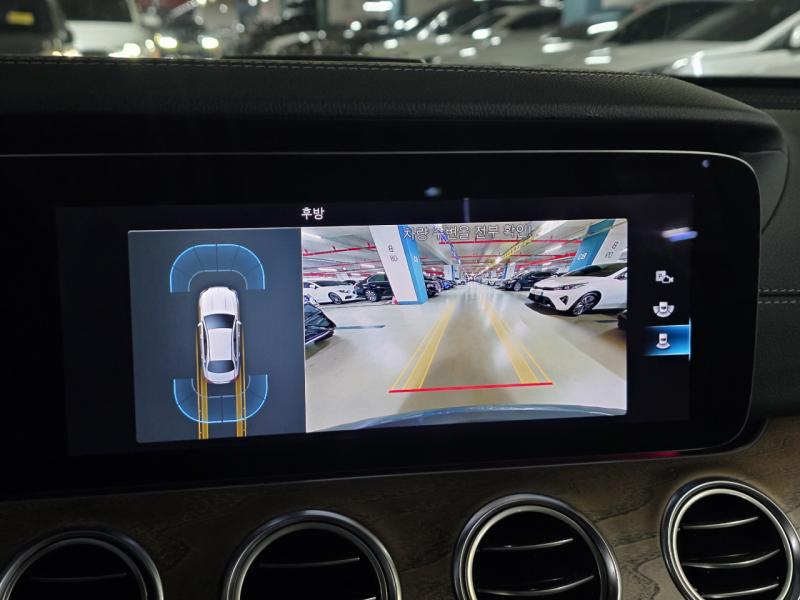 벤츠 E클래스(5세대) E250 익스클루시브 - 이미지 5