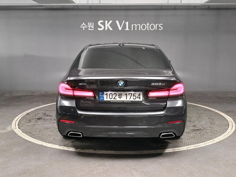 BMW 5시리즈(7세대) 523d xDrive M 스포츠팩 - 이미지 9