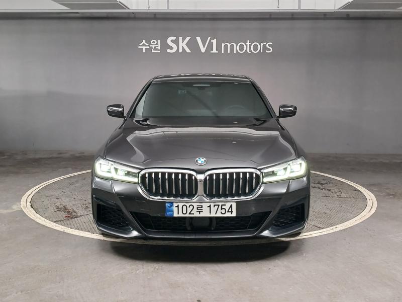 BMW 5시리즈(7세대) 523d xDrive M 스포츠팩 - 이미지 11