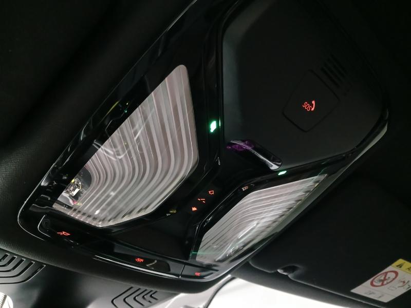 BMW 5시리즈(7세대) 523d xDrive M 스포츠팩 - 이미지 3