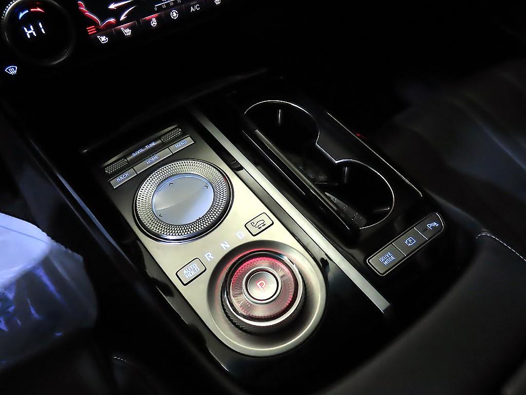 제네시스 더 올뉴G80 가솔린 2.5 2WD 기본형 - 이미지 2