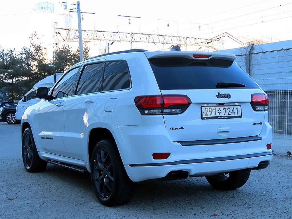 지프 그랜드 체로키(WK2) 3.6 V6 - 이미지 17