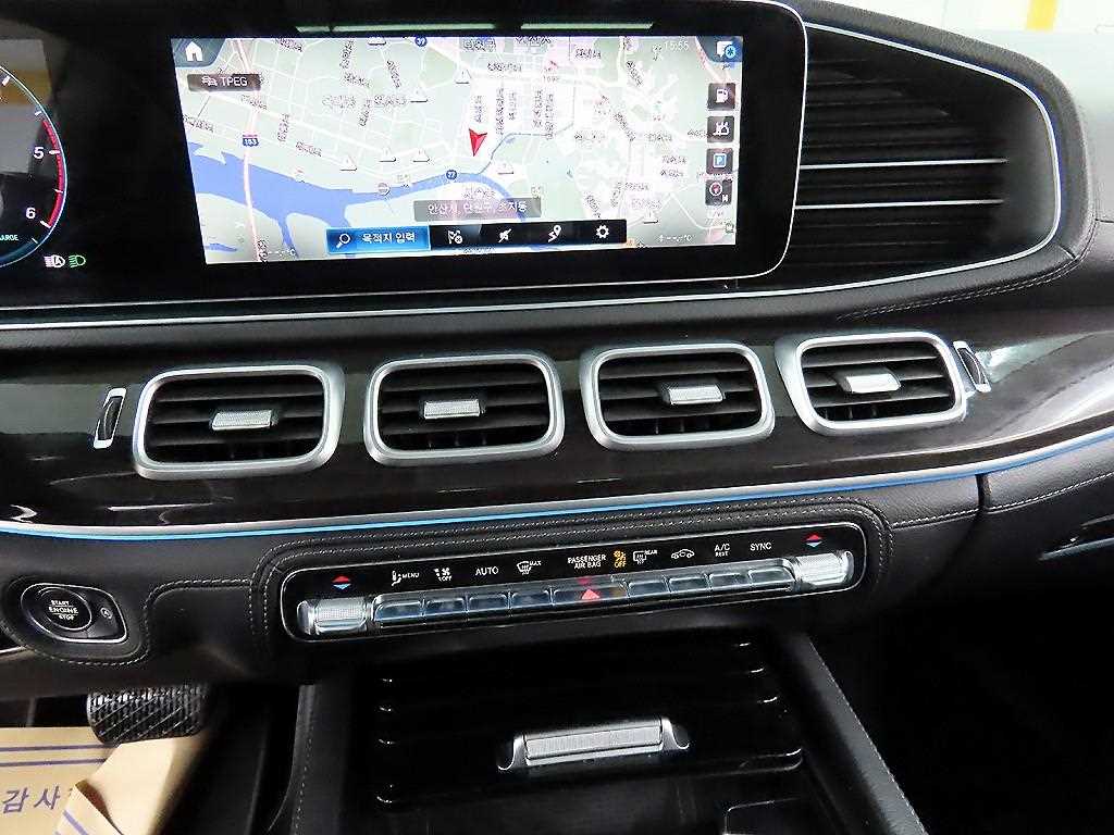 벤츠 GLE클래스(4세대) GLE 300d 4매틱 - 이미지 8