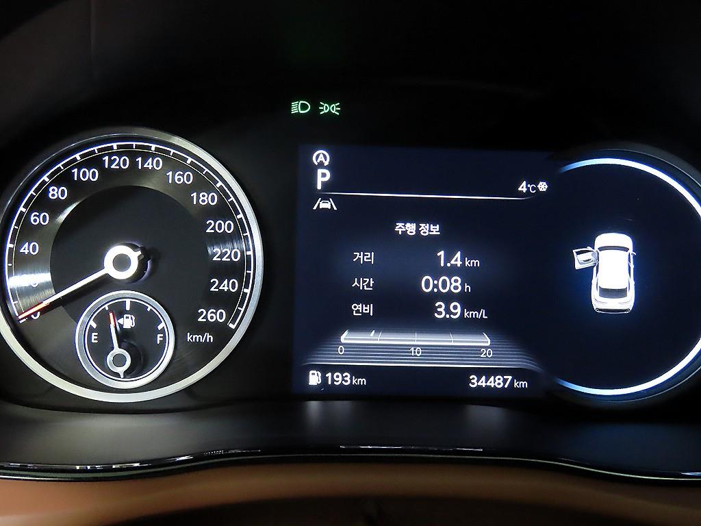 제네시스 GV70 2.5T AWD 기본형 - 이미지 8