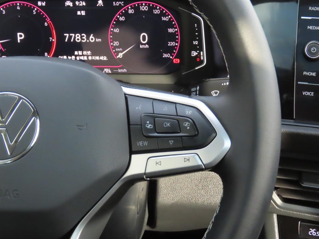 폭스바겐 제타(7세대) 1.5 TSI 프레스티지 - 이미지 8