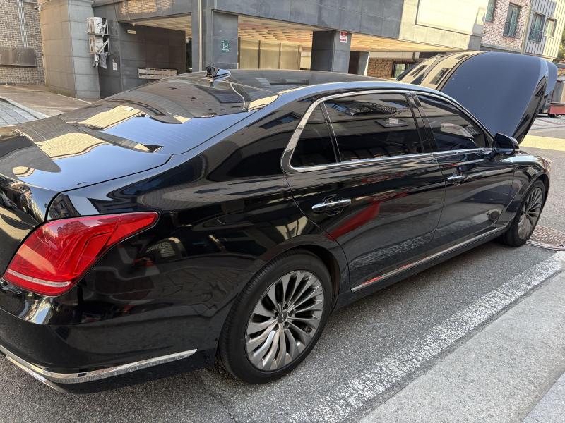 제네시스 EQ900 3.8 GDi AWD 프리미엄 럭셔리 - 이미지 12