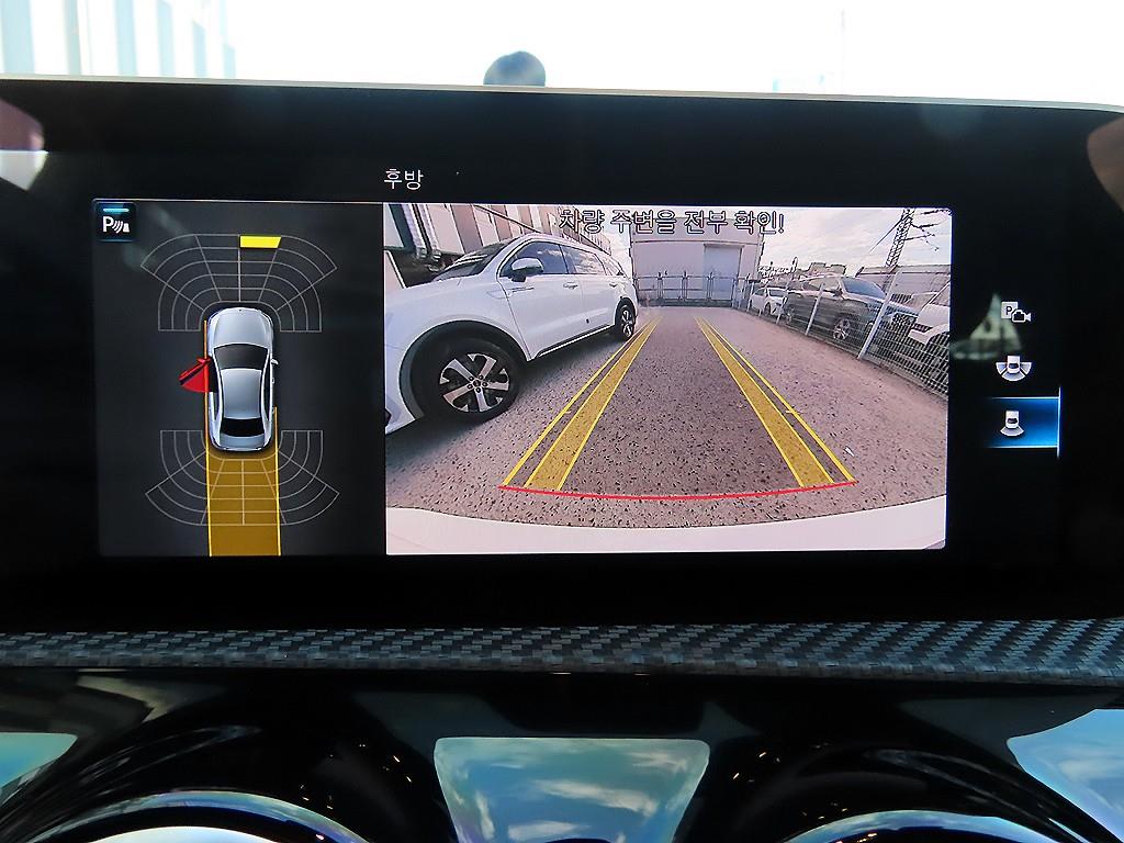 벤츠 A클래스(4세대) A220 세단 - 이미지 16