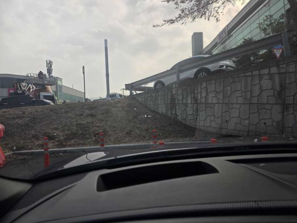 기아 EV6 롱 레인지 4WD GT 라인 - 이미지 12