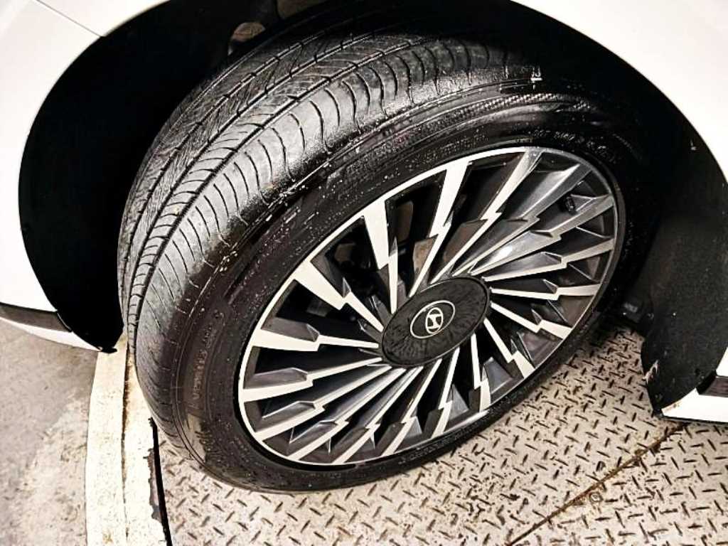 현대 디 올뉴그랜저 하이브리드 1.6 하이브리드 캘리그래피 - 이미지 10