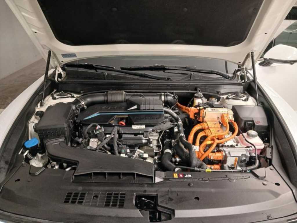 현대 디 올뉴그랜저 하이브리드 1.6 하이브리드 캘리그래피 - 이미지 18