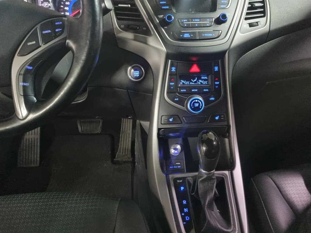 현대 더 뉴아반떼MD 1.6 GDi 모던 - 이미지 11